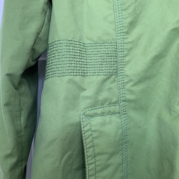 Green fall/spring coat - Picture 3 of 10